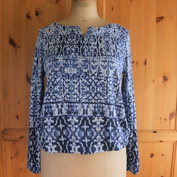 Betty Barclay Blue/White Batik Peasant top - Picture 2 of 8